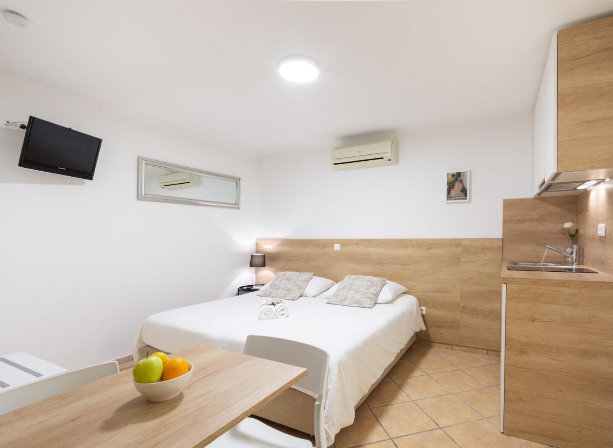 Apartments & Rooms Buble Traù Esterno foto