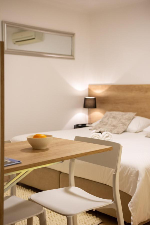 Apartments & Rooms Buble Traù Esterno foto